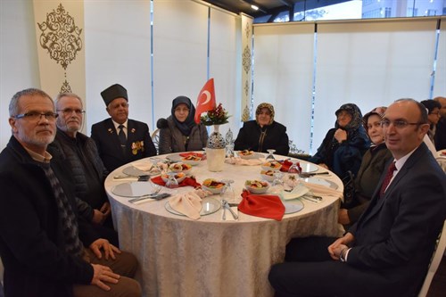 18 Mart Şehitler Günü Kapsamında Şehitlerimiz Onuruna Yemek Programı Düzenlendi