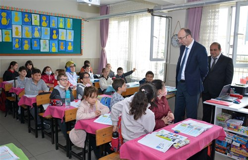 Kaymakam Günhan YAZAR, Yeşiltepe İlkokulunu Ziyaret Etti